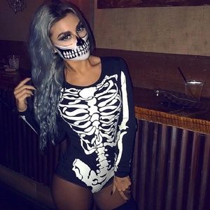 Skeleton costume